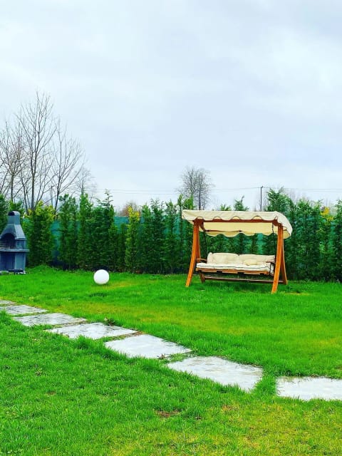 listing card gallery